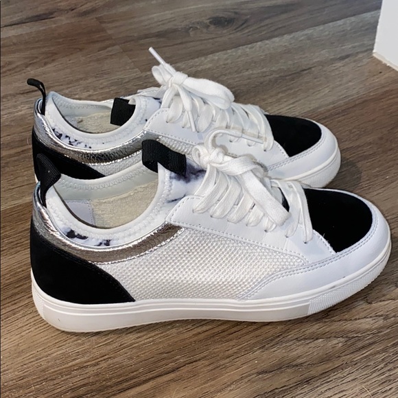 Steve Madden Bliss Sneakers - Picture 5 of 8